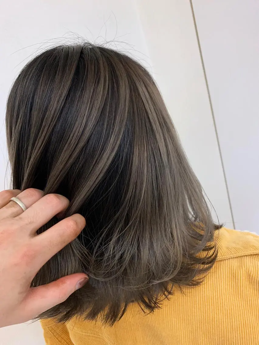 ミディアム レイヤーカット 穐田 司樹のヘアスタイル