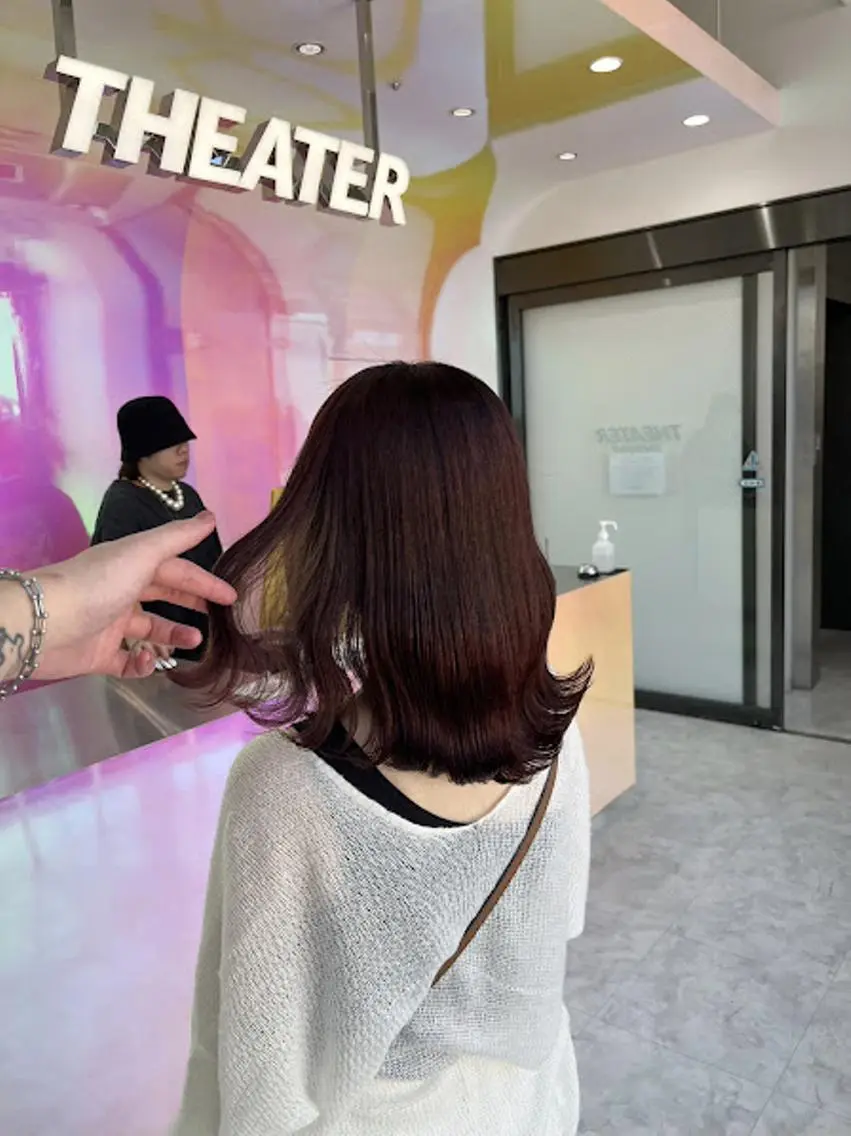カラー 🪞THEATER 表参道店🩰のヘアスタイル