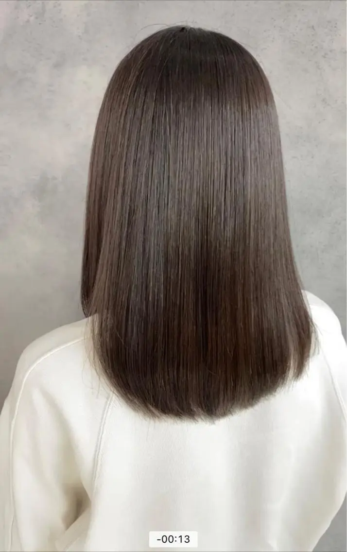 ミディアム 嶋田 久純のヘアスタイル