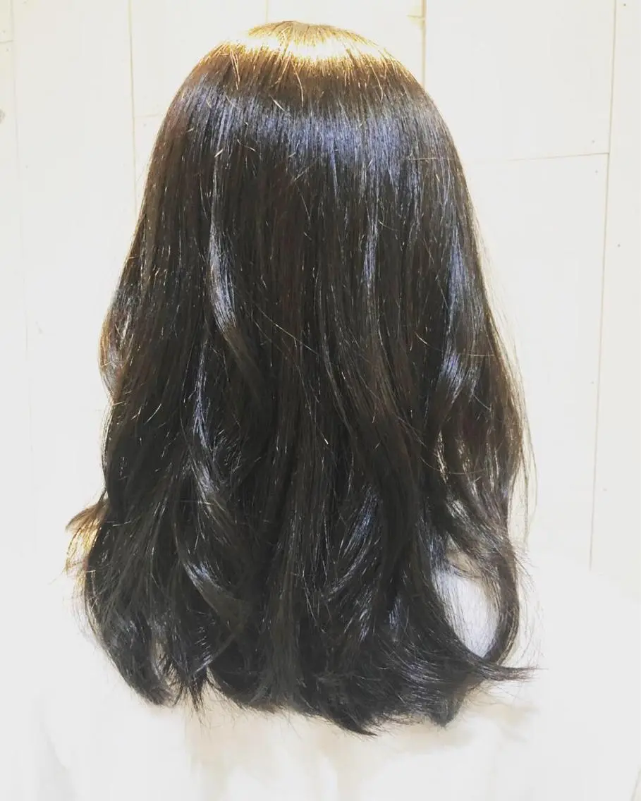 ミディアム カラー ボブ カット ヘアカラー トリートメント 長尾 桃佳のヘアスタイル