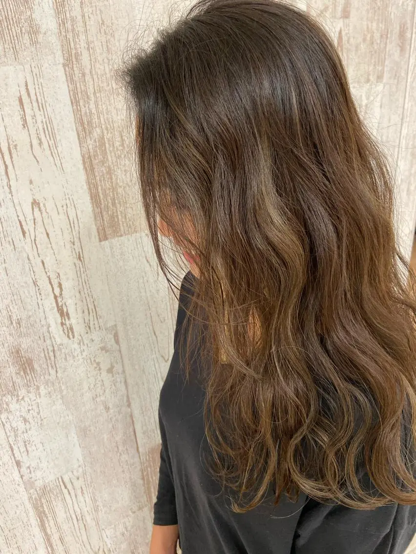 セミロング カラー ベージュカラー ハイライトカラー ハイライト Oopsレイヤー 加藤澄都のヘアスタイル