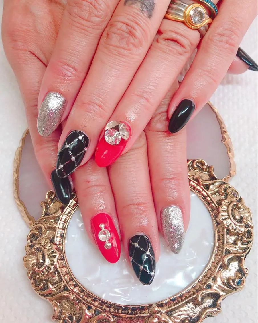 ネイル アートネイル ハンドネイル CROWN プライベートサロンのネイルデザイン