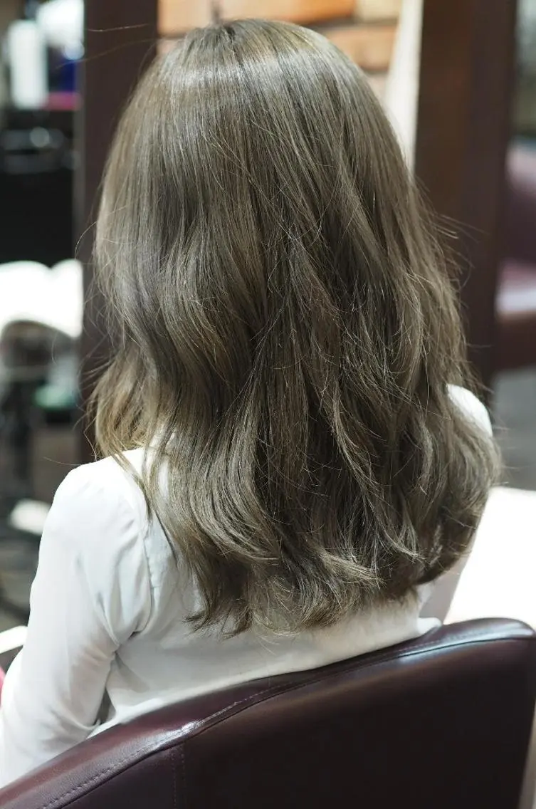 セミロング カラー 辻 竜也　のヘアスタイル