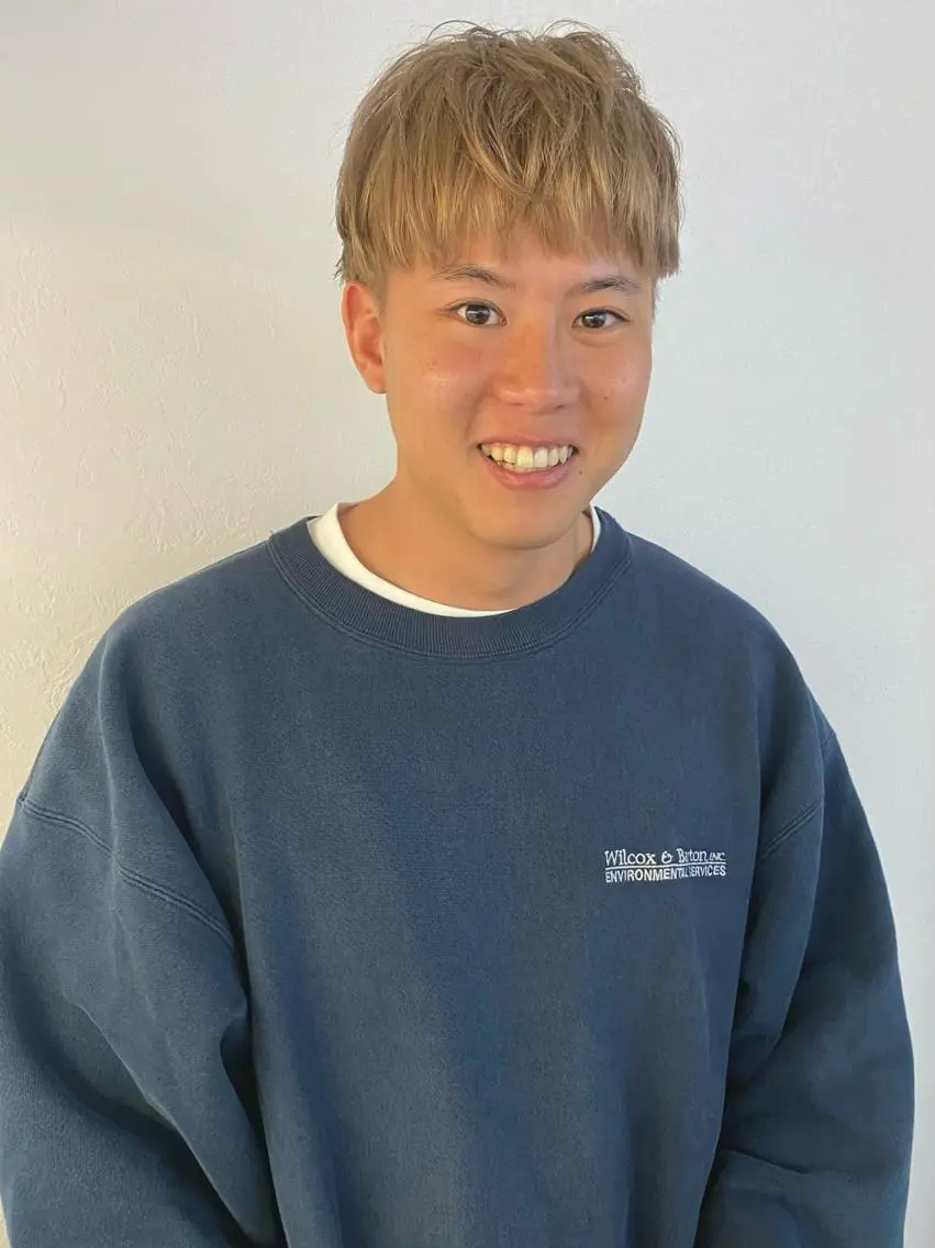 ショート カラー メンズ メンズハイトーン ブロンド ハイトーンカラー ショートヘア カット ヘアカラー トリートメント 森貴裕/ベージュ/ パーマ/オリーブのヘアスタイル