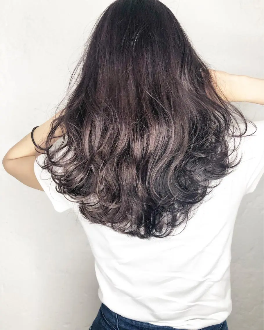 セミロング カラー ダブルカラー ピンクカラー バイオレットカラー カット トリートメント 顔まわりレイヤー× 韓国ヘアオタベシンヤのヘアスタイル