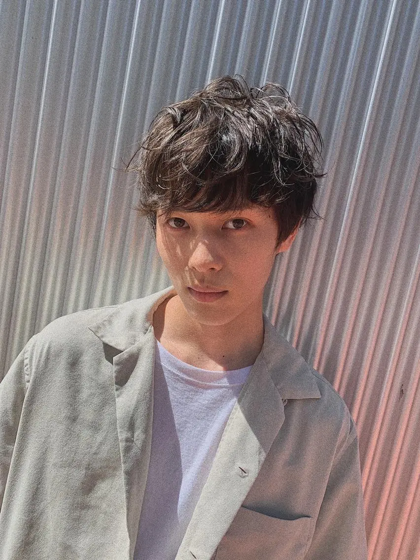 ショート パーマ メンズ 三矢 ちなつのヘアスタイル