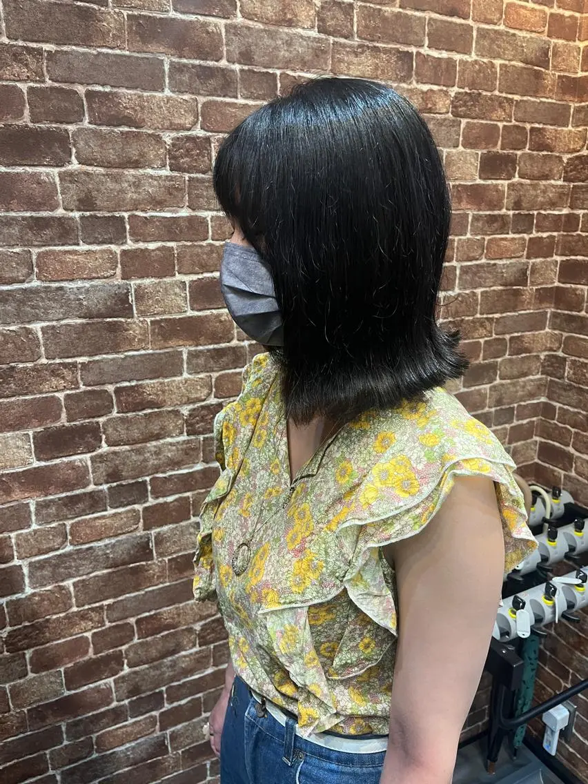ミディアム カラー パーマ ヘアアレンジ メンズ キッズ ネイル マツエク・マツパ アイブロウ ミディアムパーマ メンズパーマ ブラウンカラー ケアカラー 透明感カラー カット ヘアカラー トリートメント ヘッドスパ 久木原 ゆりのヘアスタイル
