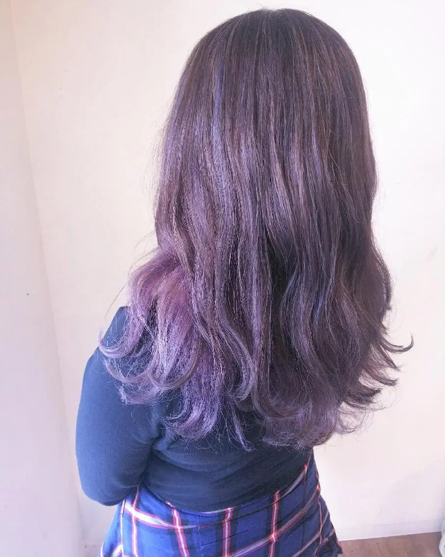 ロング カラー ハイライトカラー ラベンダーカラー パープルカラー シルバー ハイライト RU RIのヘアスタイル
