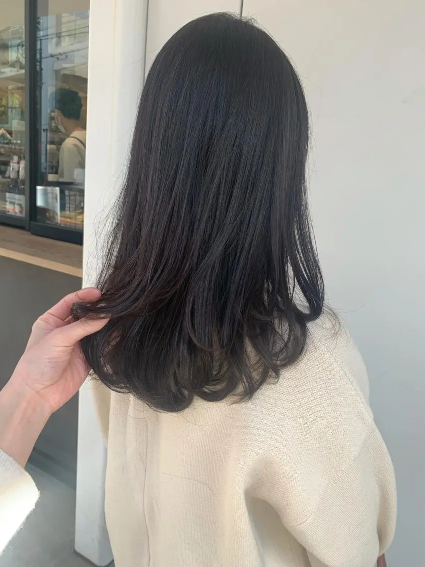 ロング カラー レイヤーカット 岩田菜央 《武蔵小杉》のヘアスタイル