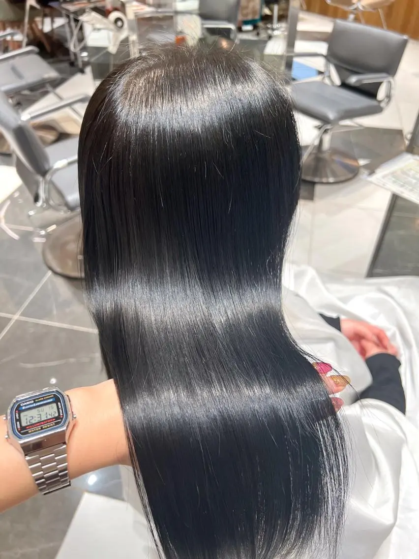 ロング カラー ブリーチ イルミナカラー ブリーチなしカラー ♡ KANON ♡のヘアスタイル