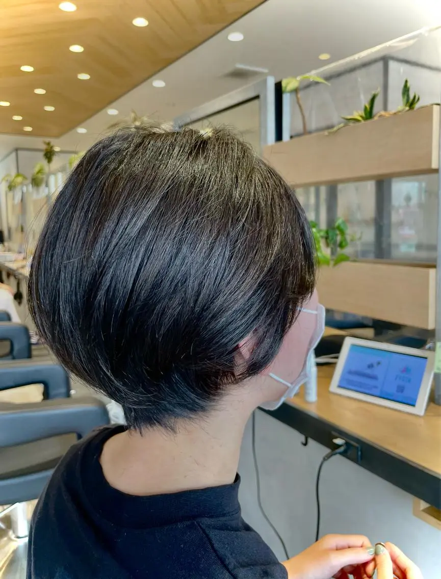 ショート カラー カット ヘアカラー トリートメント ヘアセット 渡部雄大 ショート/縮毛矯正のヘアスタイル