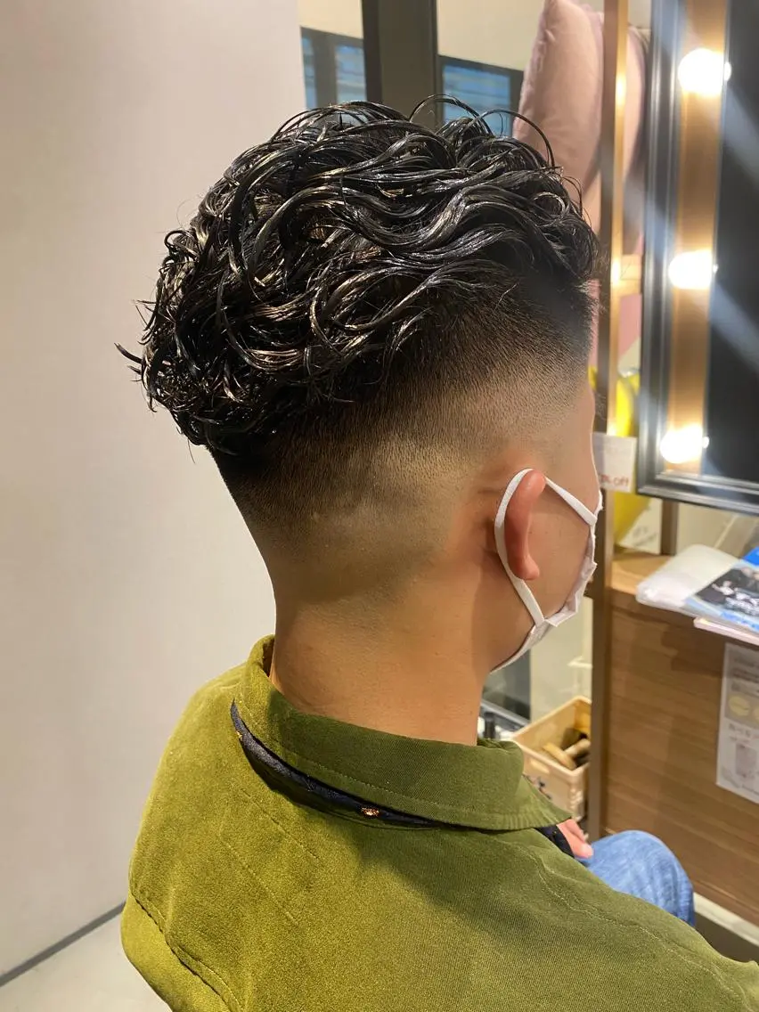 ショート パーマ メンズ unopulir 景山　凌のヘアスタイル
