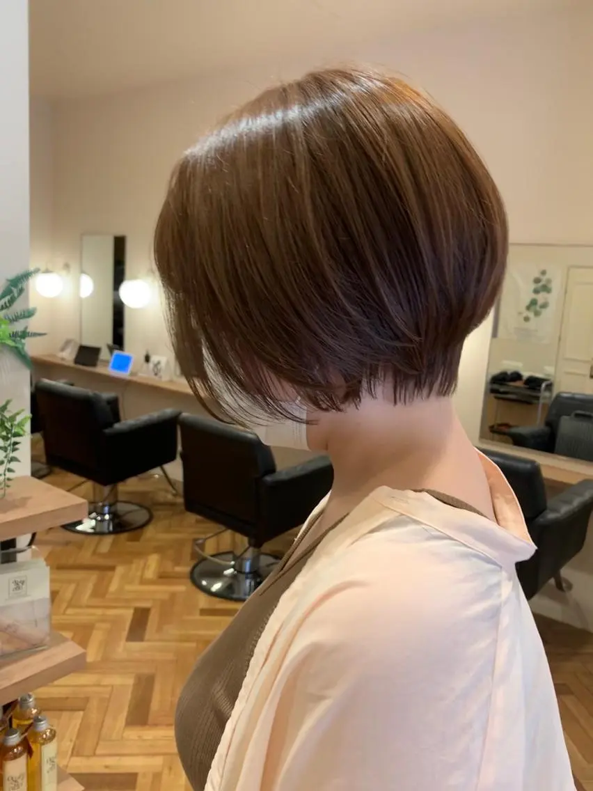 ショート カラー 韓国レイヤー×艶髪 ハイトーンRyukiのヘアスタイル