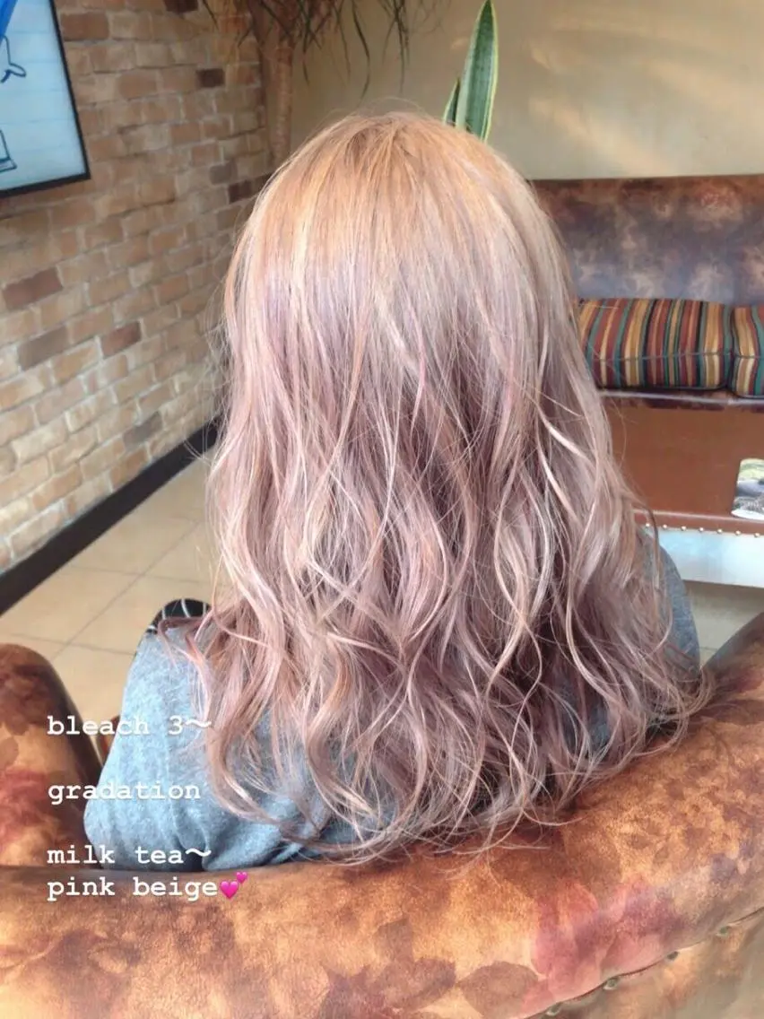 ロング ヘアカラー Lyhair🦊🎀 AKIのヘアスタイル