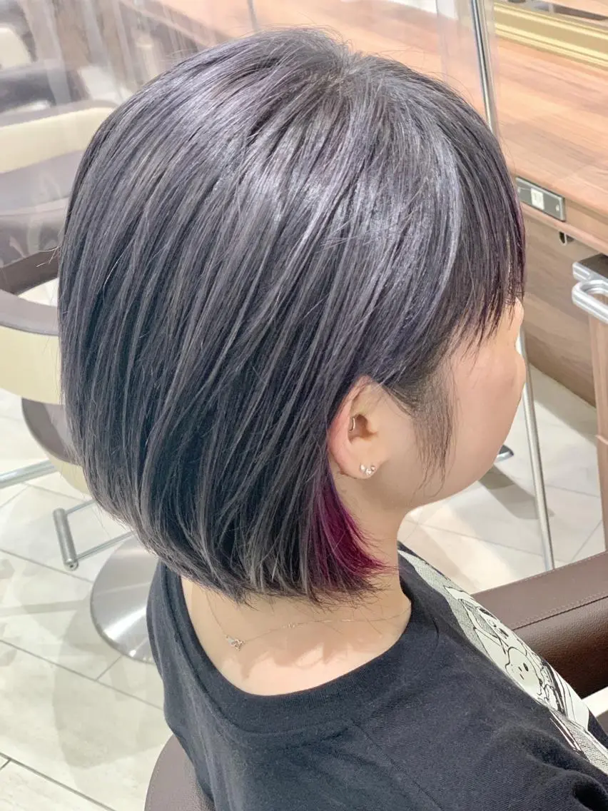 ショート カラー ブリーチ イヤリングカラー カット ヘアカラー トリートメント 左藤 翔平のヘアスタイル
