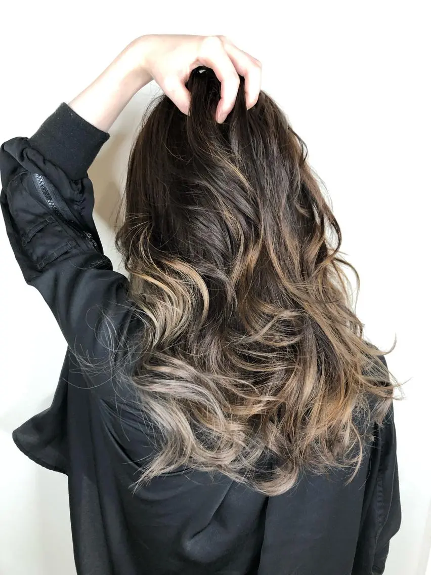 セミロング ヘアカラー 冨田 義智のヘアスタイル