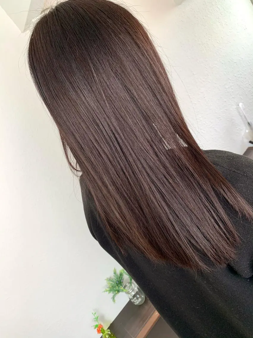 セミロング 縮毛矯正 トリートメント ブリーチ毛に縮毛矯正 ✨カラー✨山田 正幸のヘアスタイル