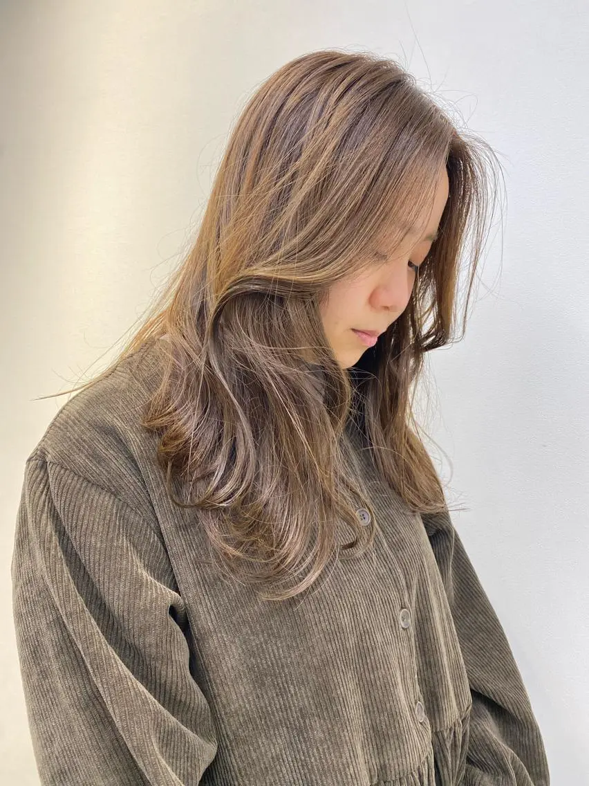 ロング 💫扱いやすい レイヤー/小林陸のヘアスタイル