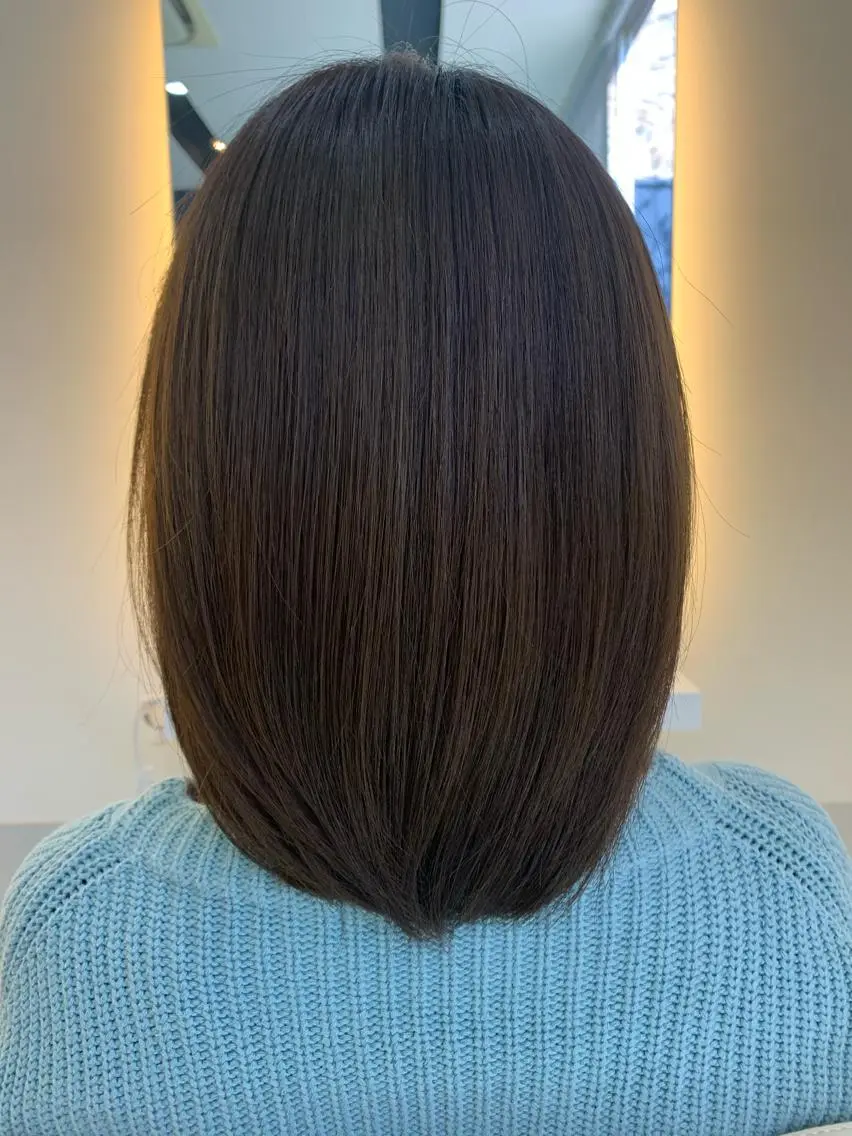 ミディアム カット 縮毛矯正 林 友美のヘアスタイル
