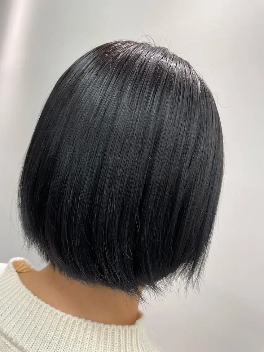ショート カラー 黒髪 ブルーカラー ブルーブラック yu-kiハイトーン /ブリーチ無しカラーのヘアスタイル