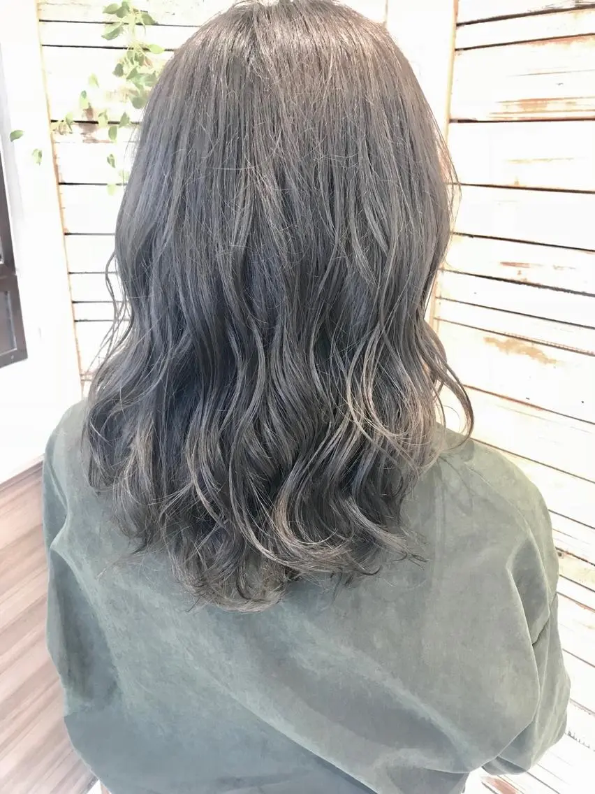 セミロング カラー カット ヘアカラー トリートメント 島袋 ナオユキのヘアスタイル