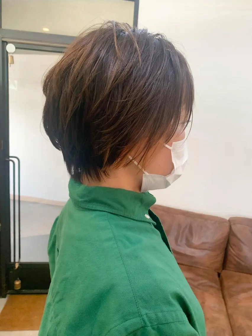 ショート 角戸 りおのヘアスタイル