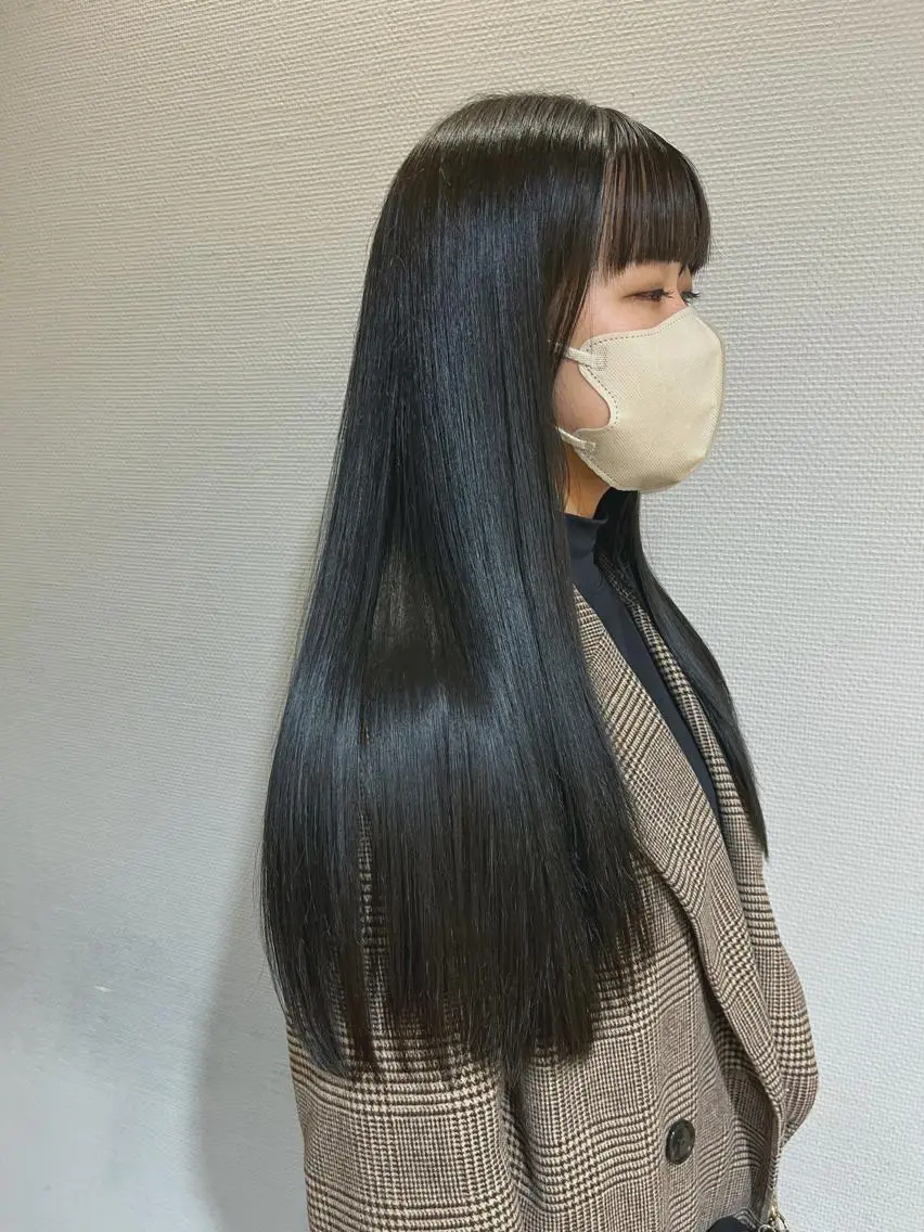 ロング カラー アッシュ ダークアッシュ レイヤーカット かわい りほのヘアスタイル