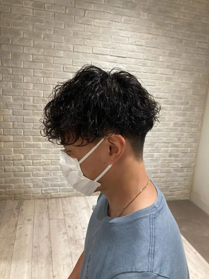 パーマ メンズ 曲がる縮毛矯正 LIBER 岩名のヘアスタイル