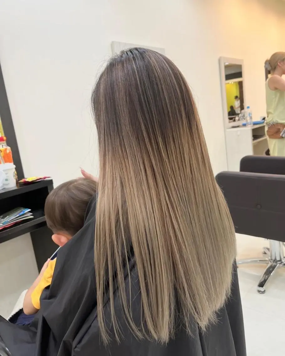 ショート カラー パーマ ヘアアレンジ メンズ メンズバレイヤージュ メンズブリーチ メンズハイライト メンズハイトーン メンズインナーカラー yasu ヤスのヘアスタイル