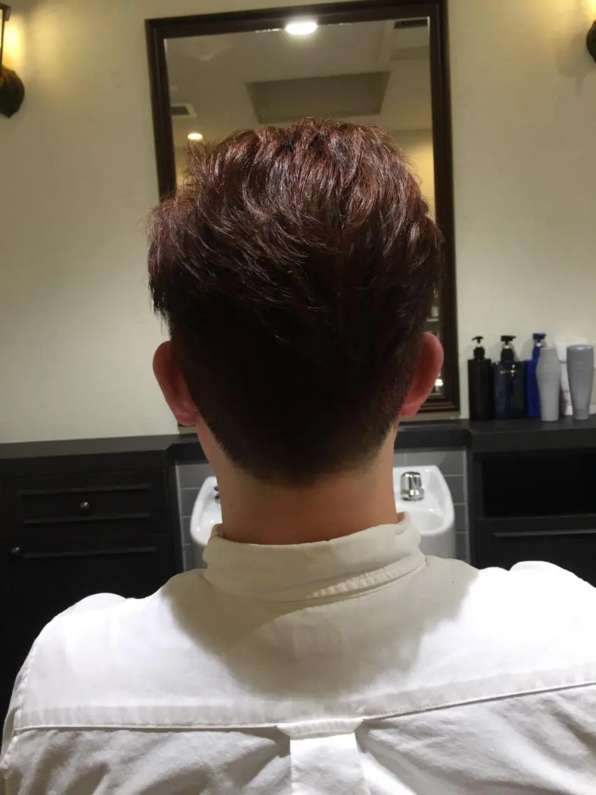 カラー メンズ ツーブロック オレンジ CHIKA Rimのヘアスタイル