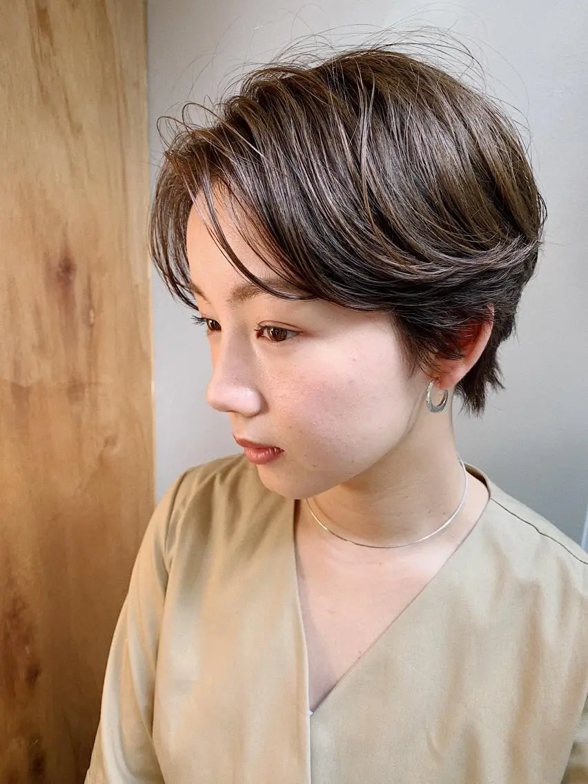 ショート カラー パーマ ヘアアレンジ ハンサムショート ショートヘア 小顔カット カット ヘアセット 松田 亮葉のヘアスタイル