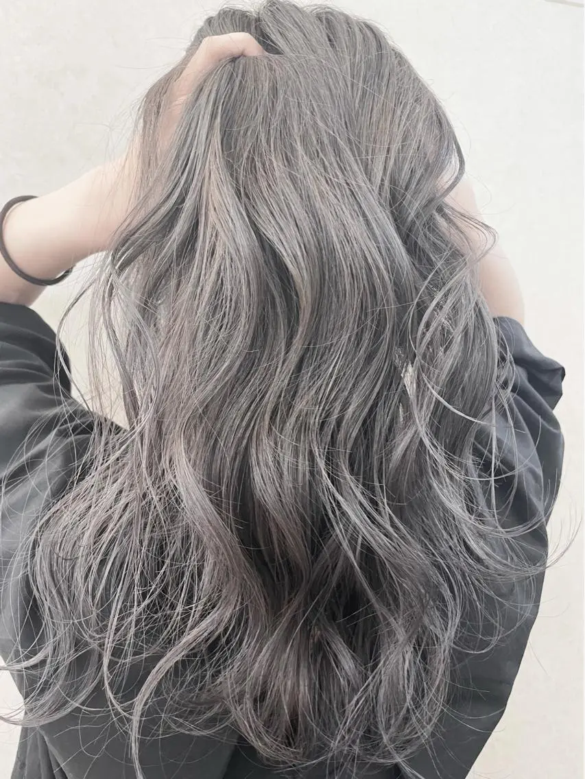 セミロング カラー パーマ ヘアアレンジ メンズ シールエクステ メンズバレイヤージュ メンズブリーチ メンズハイライト メンズインナーカラー ヘアカラー トリートメント 🦋高瀬寛菜🦋 韓国/ブリーチのヘアスタイル