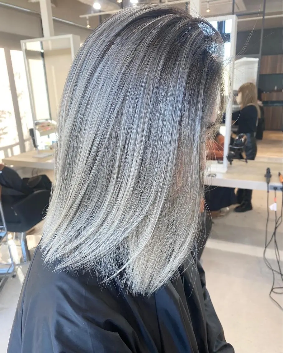 ショート カラー ヘアアレンジ ネイル マツエク・マツパ アイブロウ バレイヤージュ レイヤーカット トリートメント 井上 一平のヘアスタイル