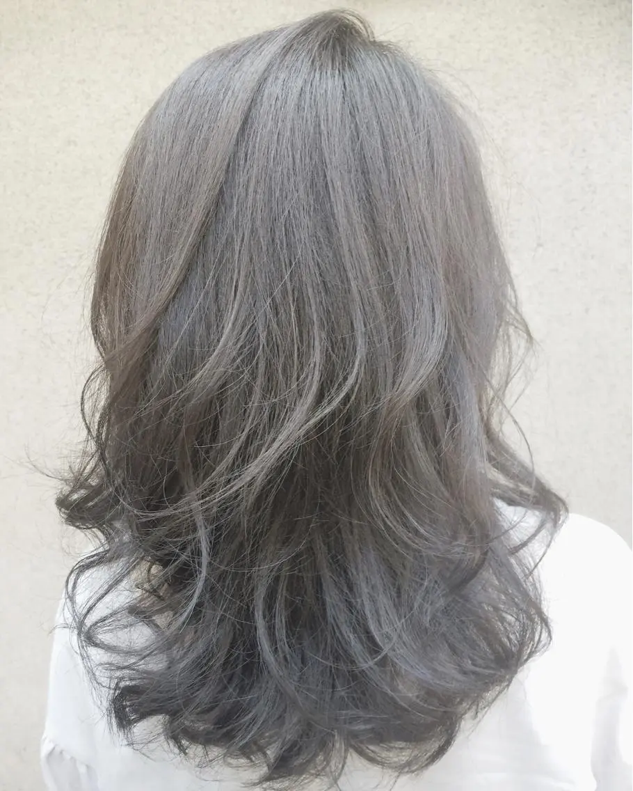 ミディアム カラー 透明感カラー イルミナカラー vato バトのヘアスタイル