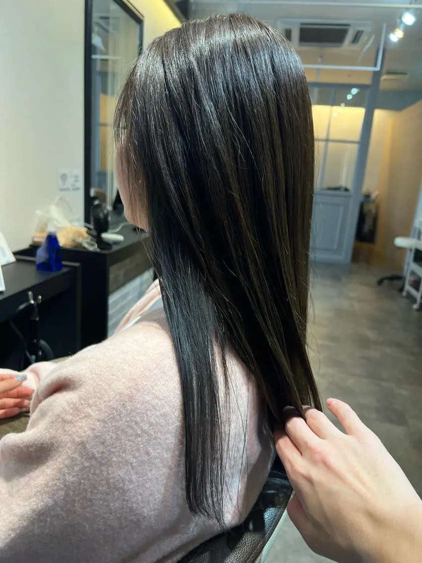 ロング ヘアカラー 川村 綾のヘアスタイル