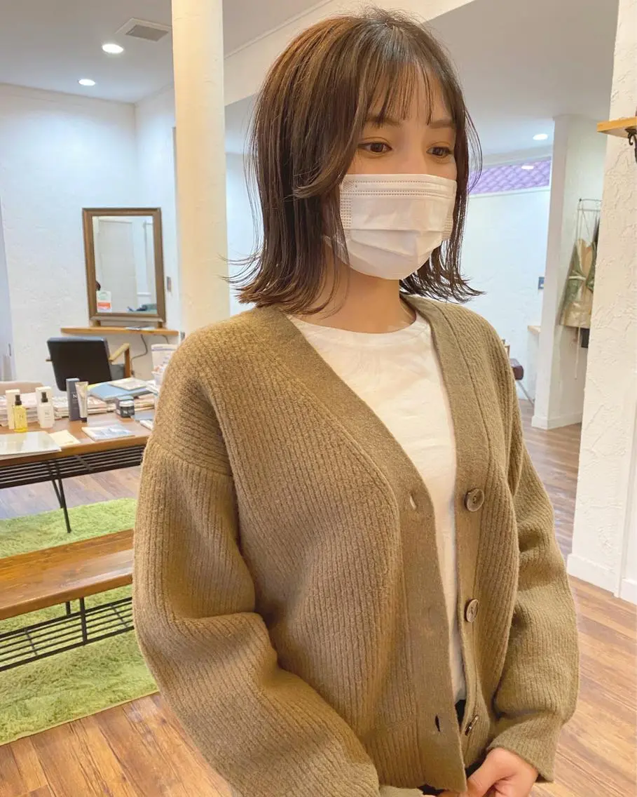 セミロング カラー 切りっぱなしボブ ボブ 韓国風ヘア 江原 彩華のヘアスタイル