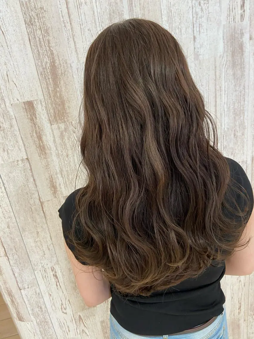 ロング カラー ベージュカラー ブリーチ ブリーチなしカラー ヘアカラー Oopsレイヤー 加藤澄都のヘアスタイル