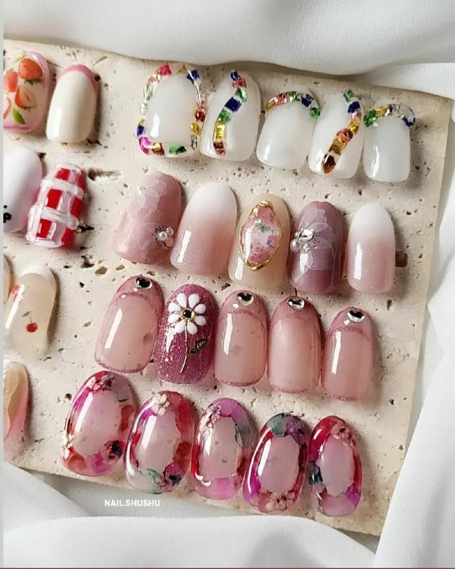 ネイル 持ち込み ニュアンスネイル オフィスネイル ワンカラーネイル シンプルネイル 3dパーツ/流行り 👧shushu❤️のネイルデザイン