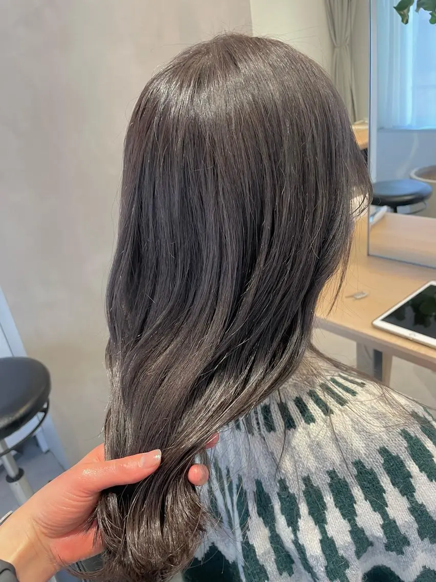 セミロング カラー 🪞透け感&韓国ヘア 🪞honokaのヘアスタイル