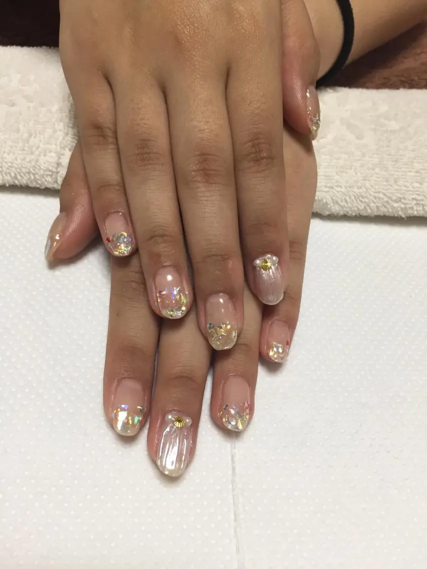 ネイル クリアネイル ホログラムネイル private_ salon.Leaのネイルデザイン