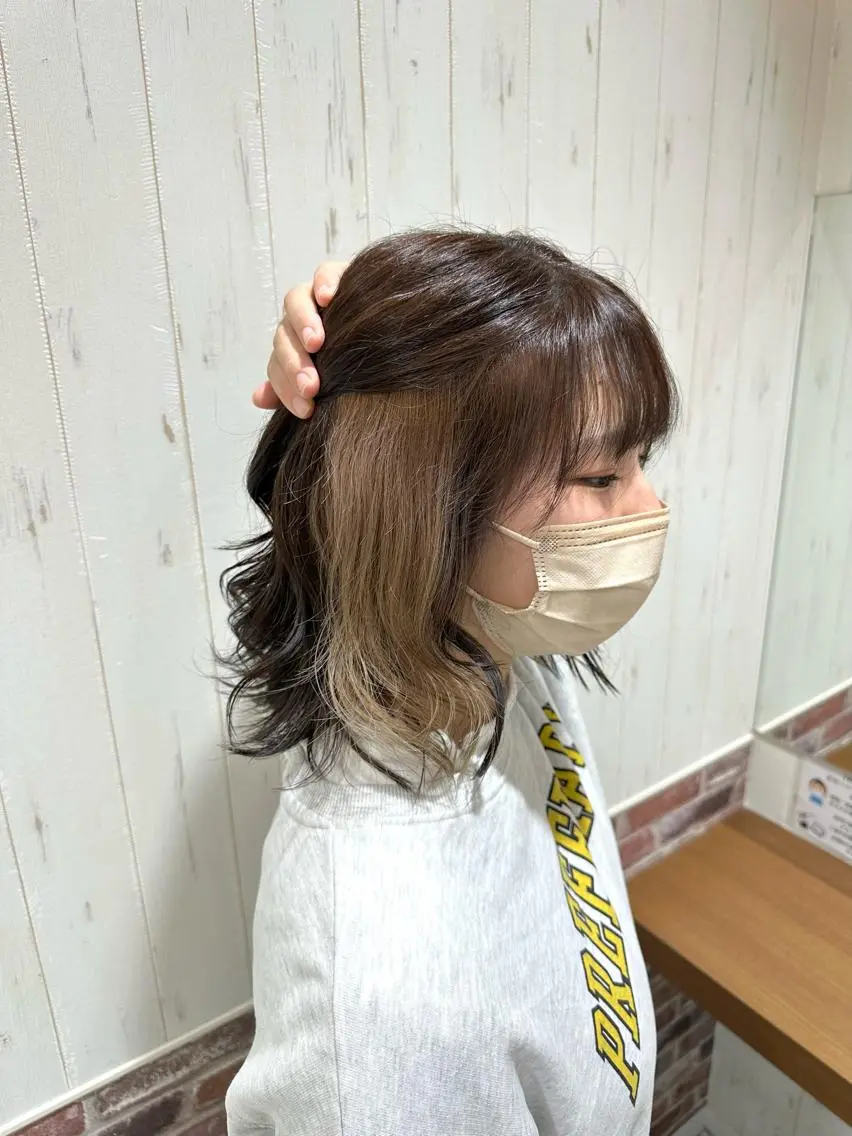 ミディアム カラー ブリーチ ケアブリーチ ダブルカラー イヤリングカラー ハイライトカラー ヘアカラー 中嶋 紘夢のヘアスタイル