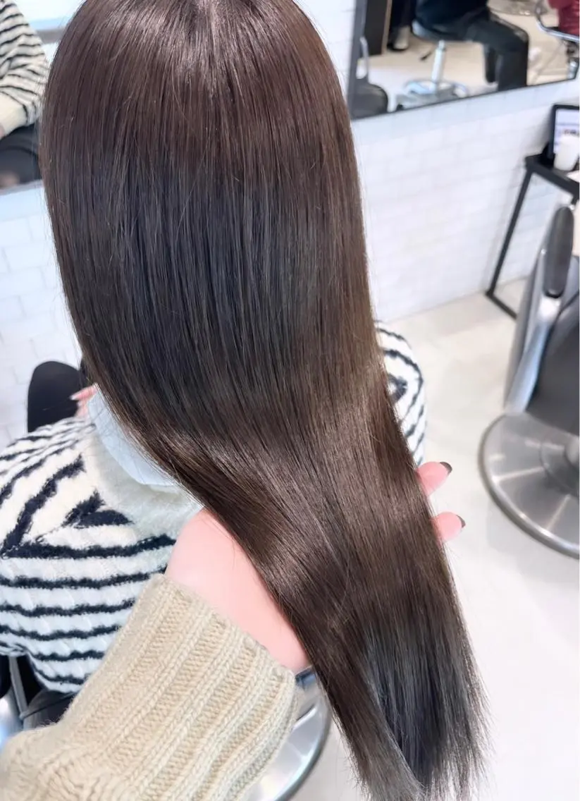 ミディアム カラー パーマ ヘアアレンジ カット ヘアカラー トリートメント 透明感/オリーブ/ グレージュ/YUKAのヘアスタイル