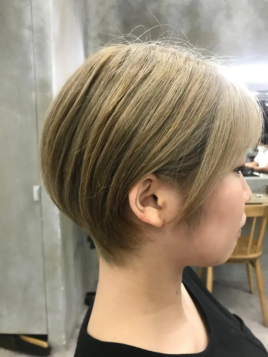 ショート カラー ヘアカラー トリートメント 色気レイヤー& ショートはお任せ🌟のヘアスタイル