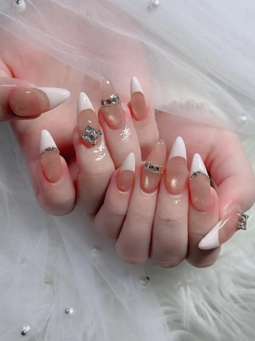 ネイル フレンチネイル ジェルネイル ハロウィン 韓国ネイル マグネットネイル ハンドネイル H.baby Nail Salonのネイルデザイン