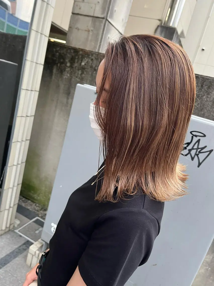 ミディアム カラー ハイライトカラー ハイライト BAROQUE gotou 🌙のヘアスタイル