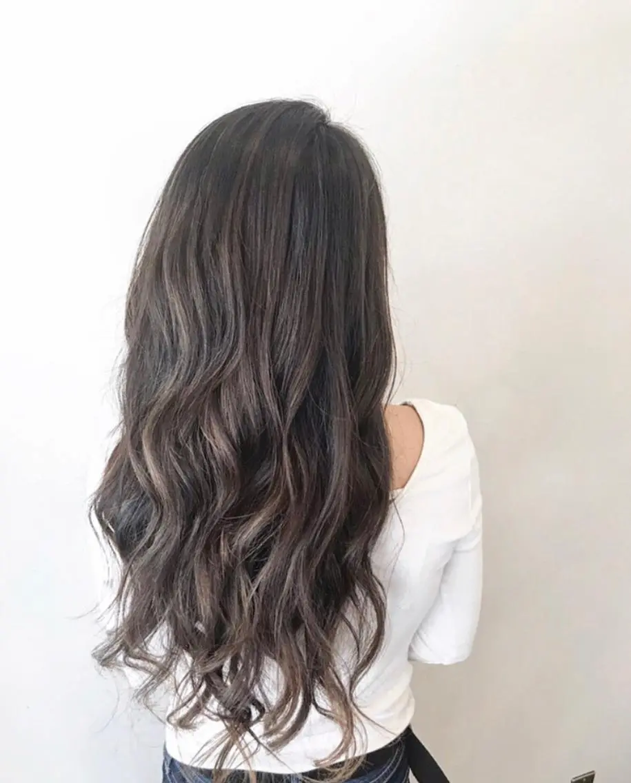 ロング カラー ハイライトカラー ハイライト mayo 🐄🌈のヘアスタイル