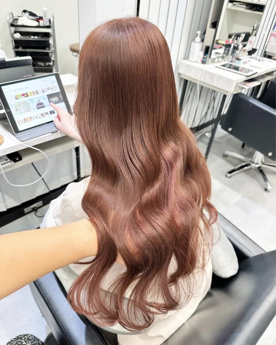 ロング カット ヘアカラー トリートメント Hardy ショータのヘアスタイル