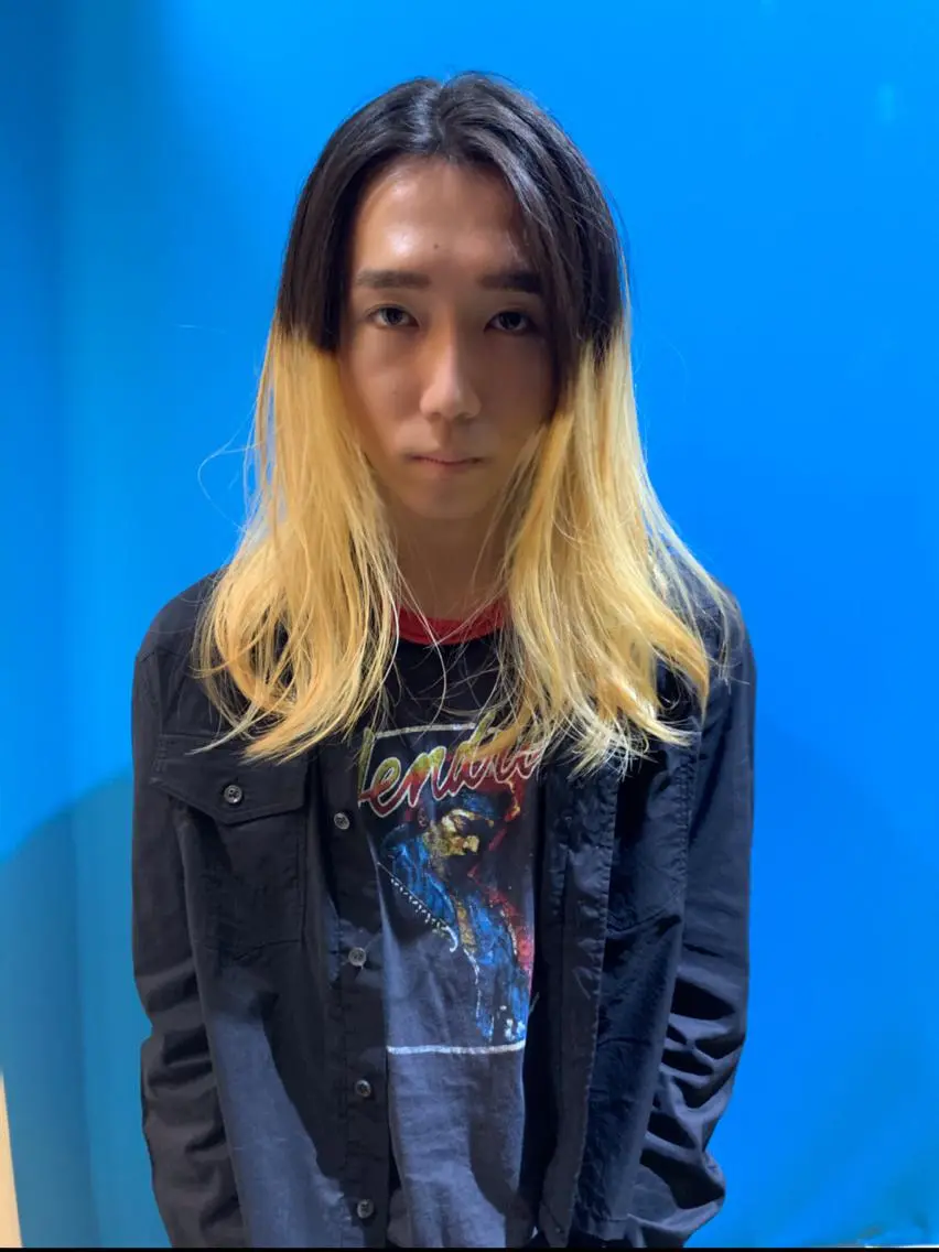 ロング メンズ ロング カット ヘアカラー ウルフ、レイヤー 、メンズカットSHOのヘアスタイル