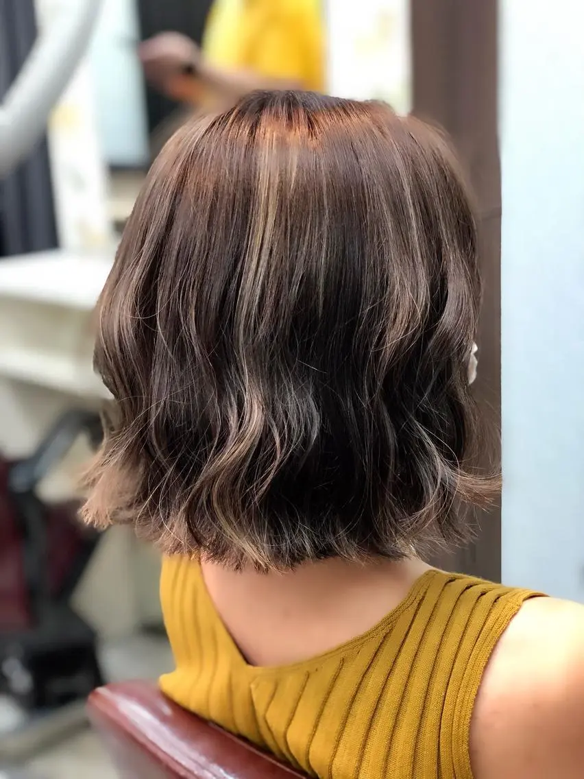 ミディアム カラー ハイライトカラー ハイライト 韓国ヘア🤍髪質改善 🇰🇷AKANEのヘアスタイル