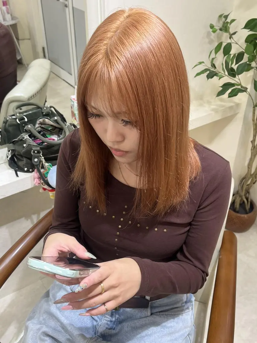 カラー セミロング ブリーチ ブロンド ダブルカラー ハイトーンカラー ホワイトブロンド ヘアカラー トリートメント 🩷ブリーチ特化🩷 モテハイトーン🩷のヘアスタイル